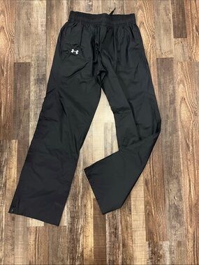 NWT Under Armour Black Womens Windbreaker Joggers with Snap Cuffs